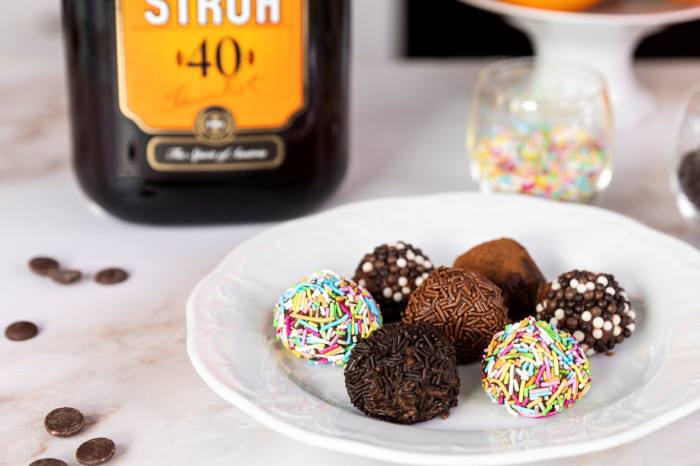 STROH Rezepte: Geeiste Rumkugeln – Add a little STROH!