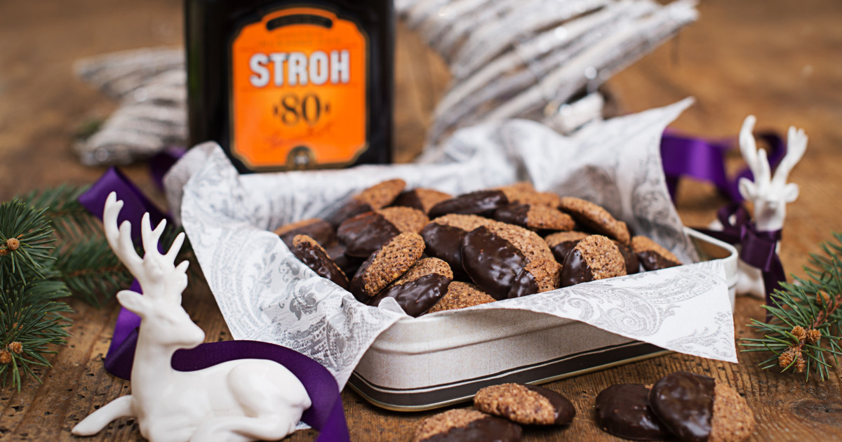 STROH Recipes: STROH Chocolate Rum Cookies – Add a little STROH!