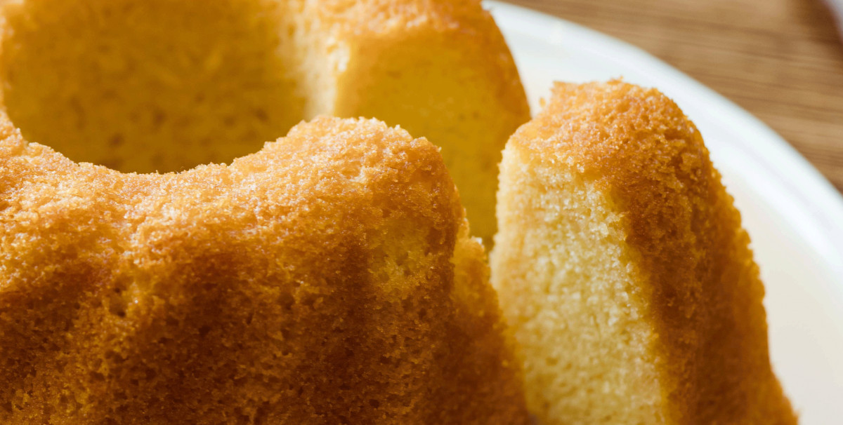 STROH Recipes: Rum Bundt Cake – Add a little STROH!