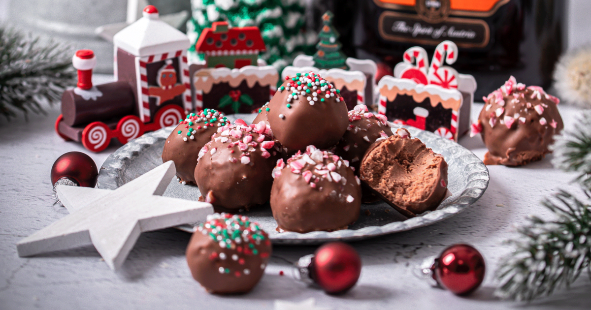 STROH Rezepte: Rumkonfekt mit Schokoguss – Add a little STROH!
