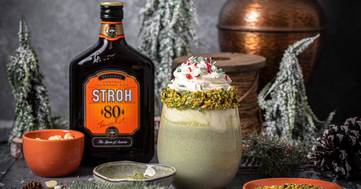 STROH Recipes: Hot Pistachio Milk – Add a little STROH!