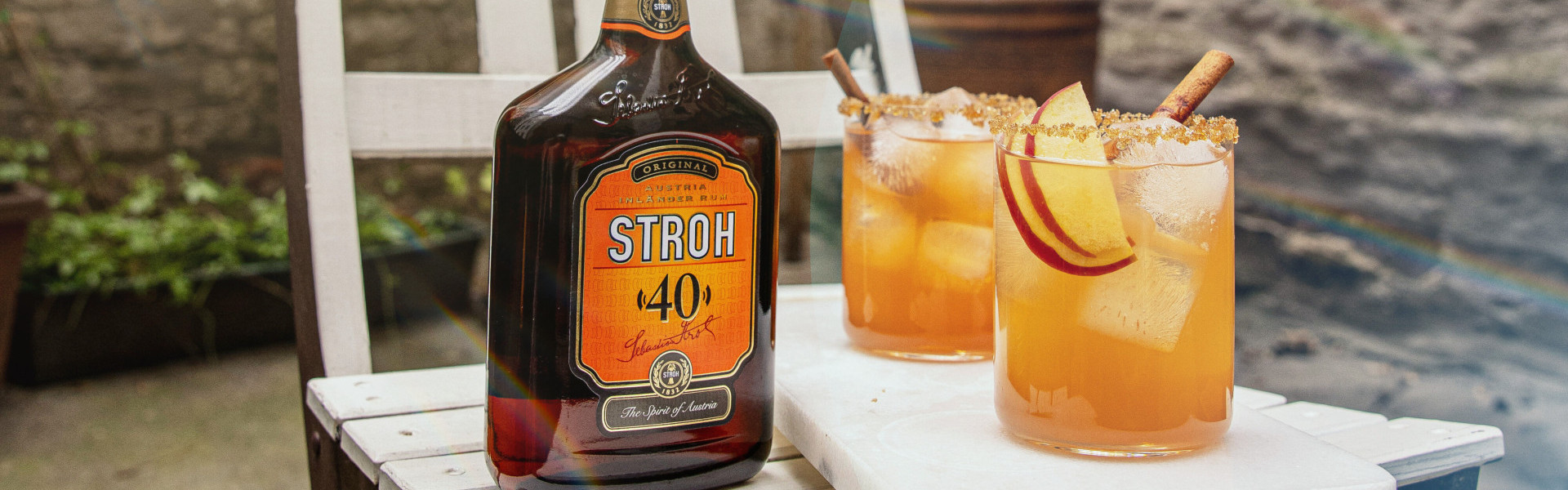 ApfelSTROHdel on the rocks